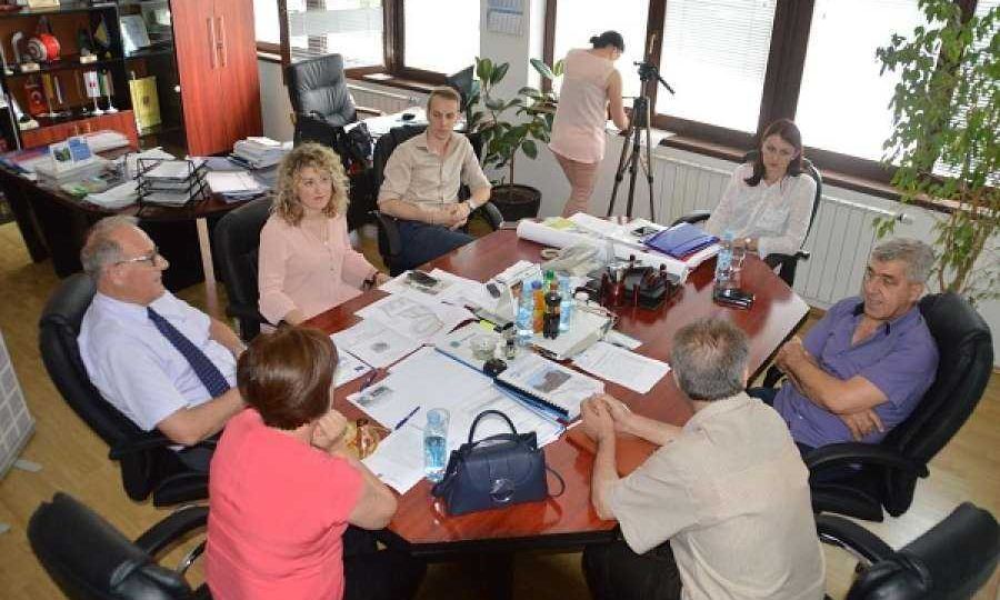 675d28c04794e3c683f4419536c4c15f